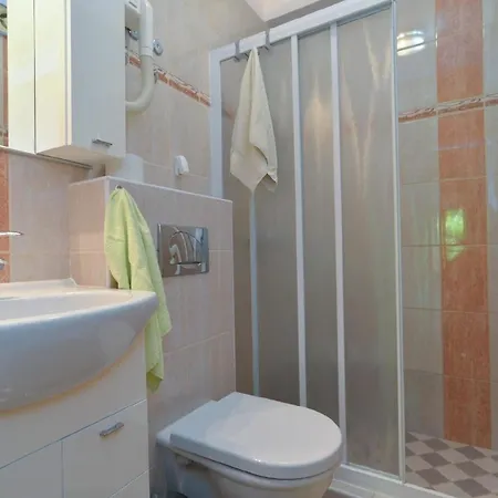 Fuer 4 Personen Ca 50 Qm In Cervar-porat, Istrien Istrische Riviera Apartment *